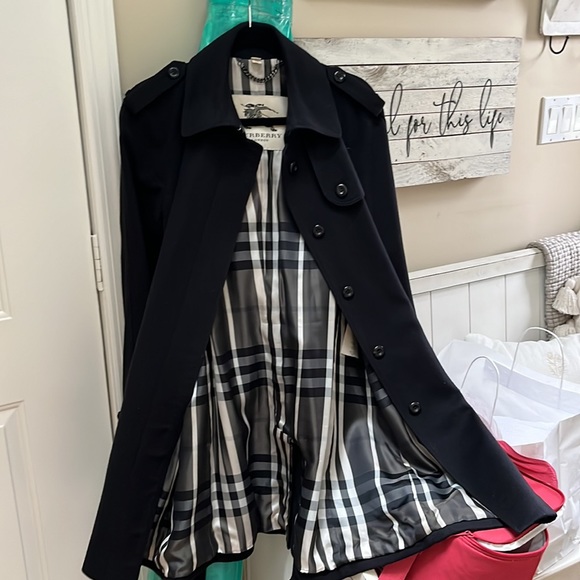 burberry coat - Picture 6 of 8